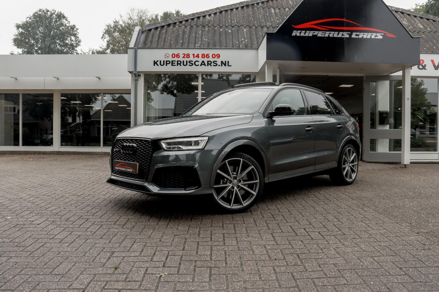 Audi Q3 - 2.5 TFSI RS Q3 quattro Pro Line Plus Pano/RS stoel/20"/Carplay - AutoWereld.nl