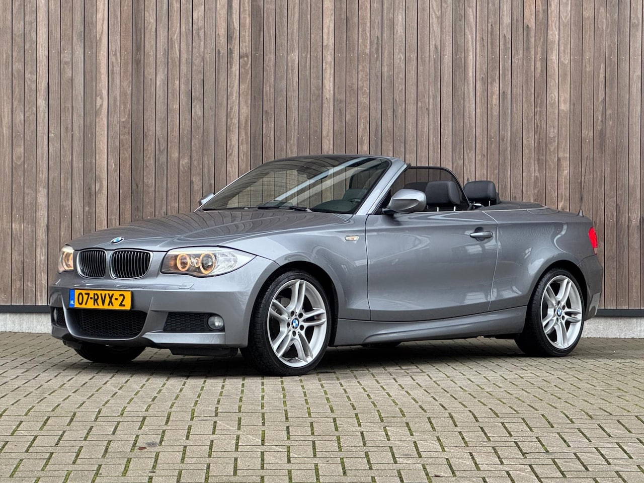 BMW 1-serie Cabrio - 118i High Executive M-Sport - AutoWereld.nl