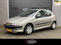 Peugeot 206 - 1.6-16V Gentry AUTOMAAT / AIRCO / 117.378 KM