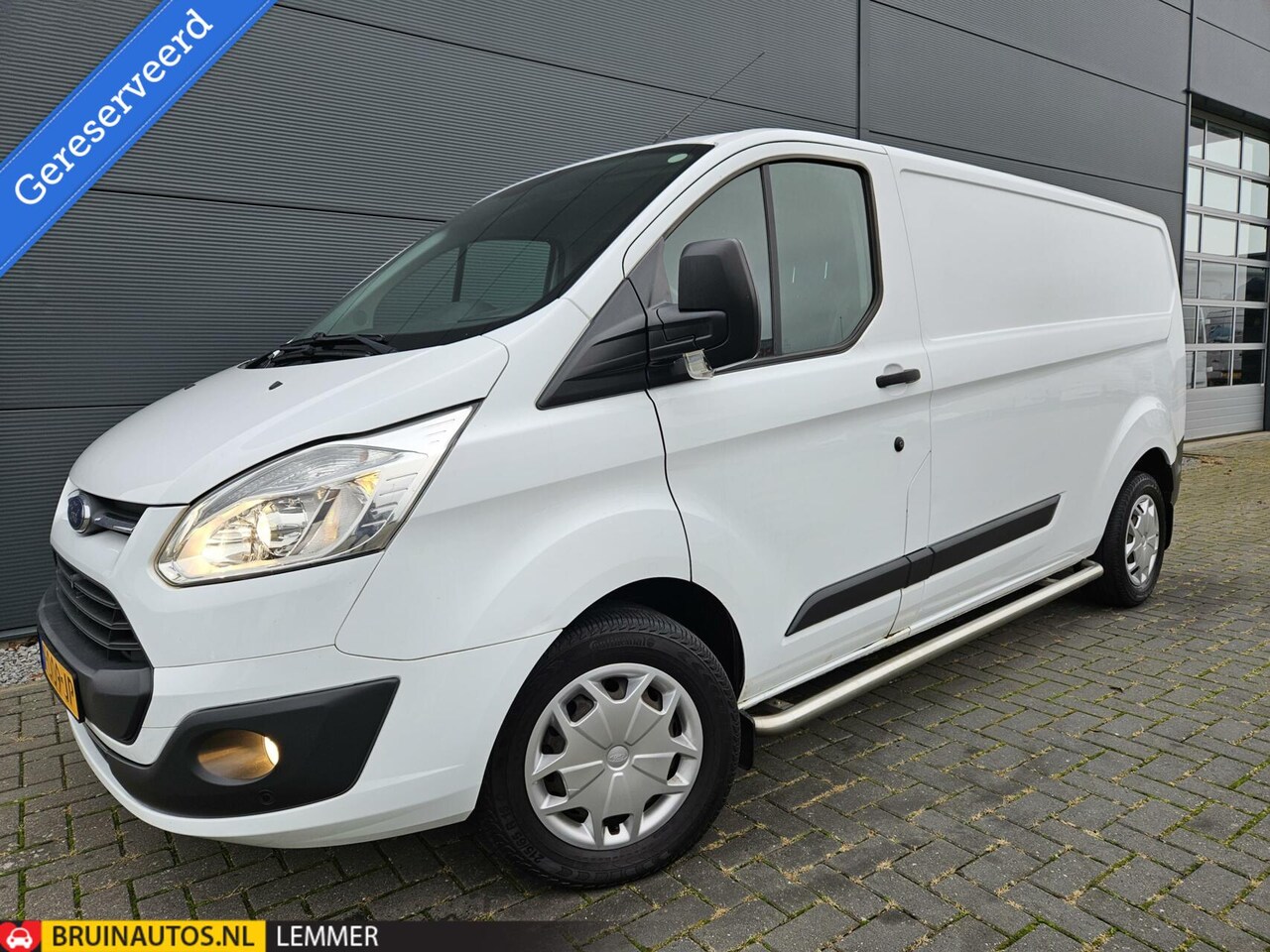 Ford Transit Custom - 2.0 TDCI L2H1 Airco trek 220 V omv130 PK - AutoWereld.nl