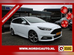 Ford Focus Wagon - 2.0 ST 250 PK / RECARO LEDEREN SPORSTOELEN- NAVIGATIE STOELVERWARMING- BOSE SOUND- LED DAG