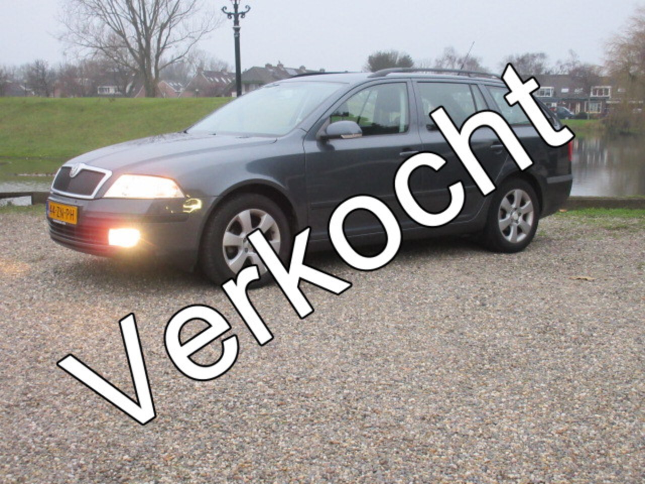 Skoda Octavia Combi - 1.6 FSI Tour - Airco - 1e eigenaar zaterdag open tot 15 uur - AutoWereld.nl