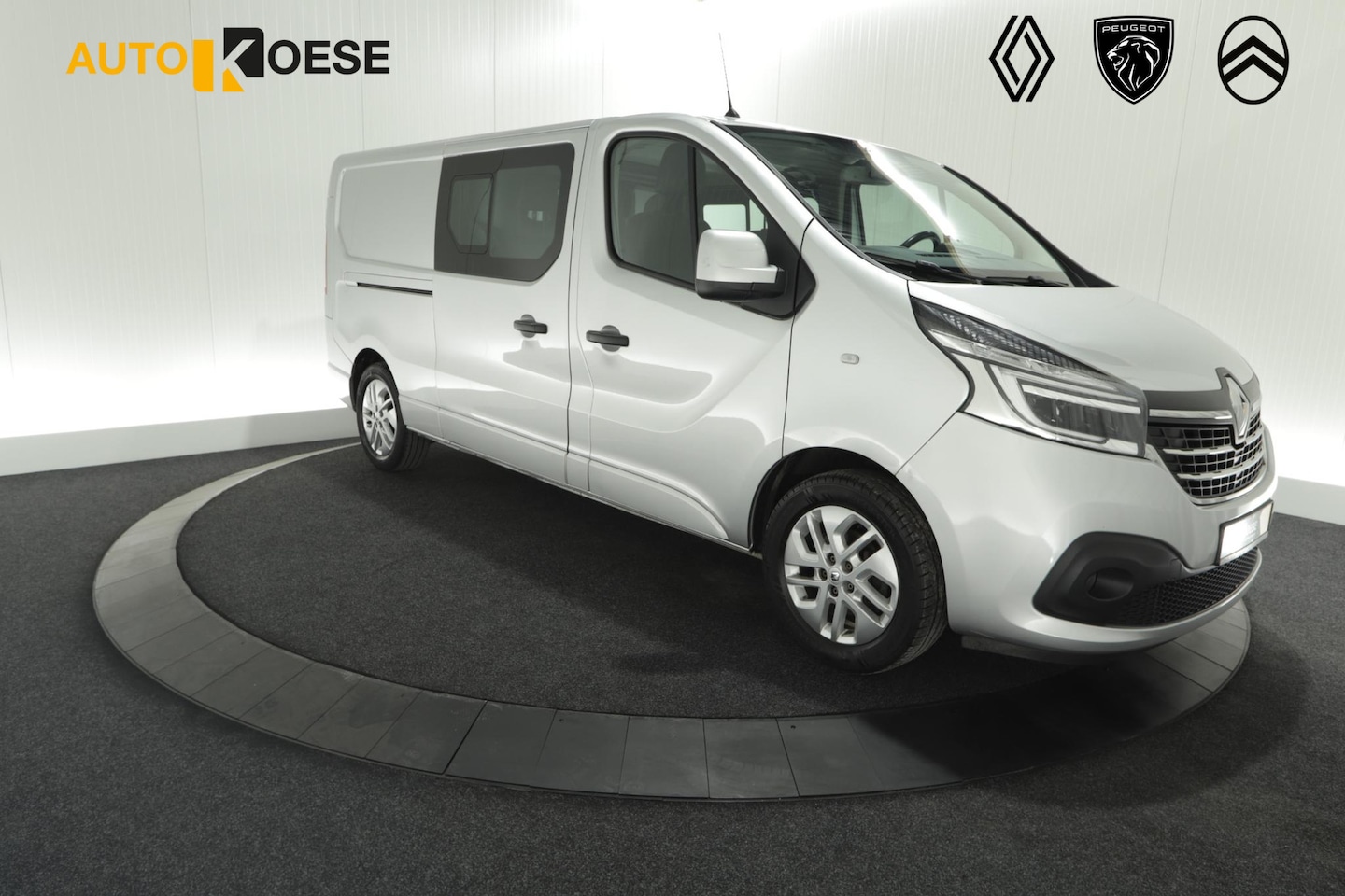 Renault Trafic - 2.0 dCi 170 T29 L2H1 DC Comfort | Navi | Trekhaak | Camera | Apple Carplay | Betimmering L - AutoWereld.nl