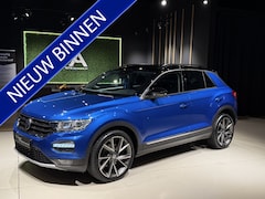 Volkswagen T-Roc - 1.0 TSI Style ACC|Media|PDC|Stoelverw|Climate Blauw