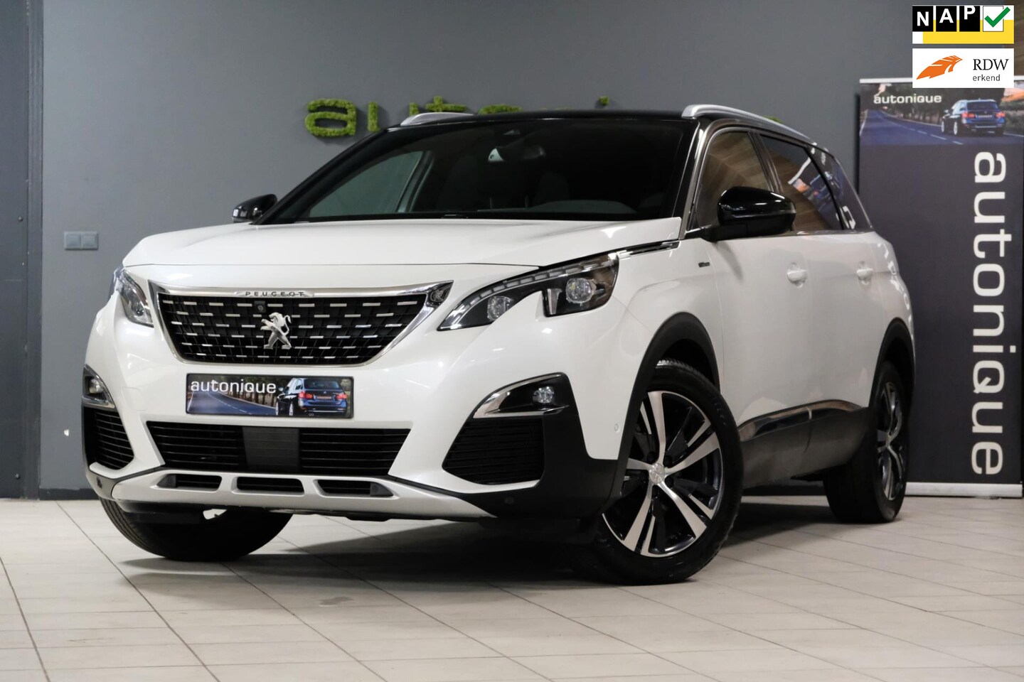 Peugeot 5008 - 1.6 PureTech GT-Line 97dkm! **7 Persoons** 181pk! |Navi/360°Camera| Massagestoel/Apple Car - AutoWereld.nl