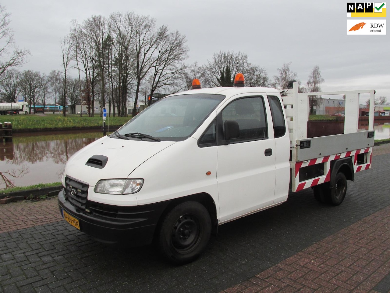 Hyundai H 200 - Pick up Toyota Dyna Nissan Cabstar - AutoWereld.nl