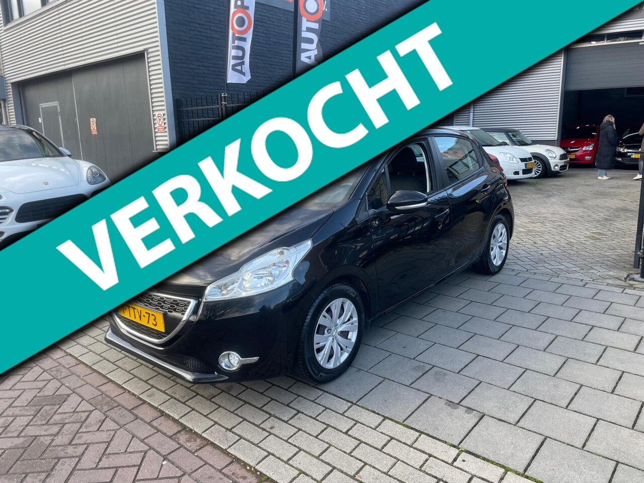 Peugeot 208 - 1.2 VTi Envy 1e Eigenaar! Navi Airco PDC NAP APK - AutoWereld.nl