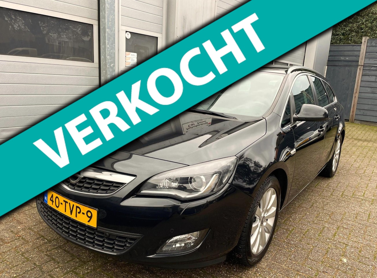 Opel Astra Sports Tourer - 1.7 CDTi Cosmo-Leer-Navi-Clima-Xenon - AutoWereld.nl