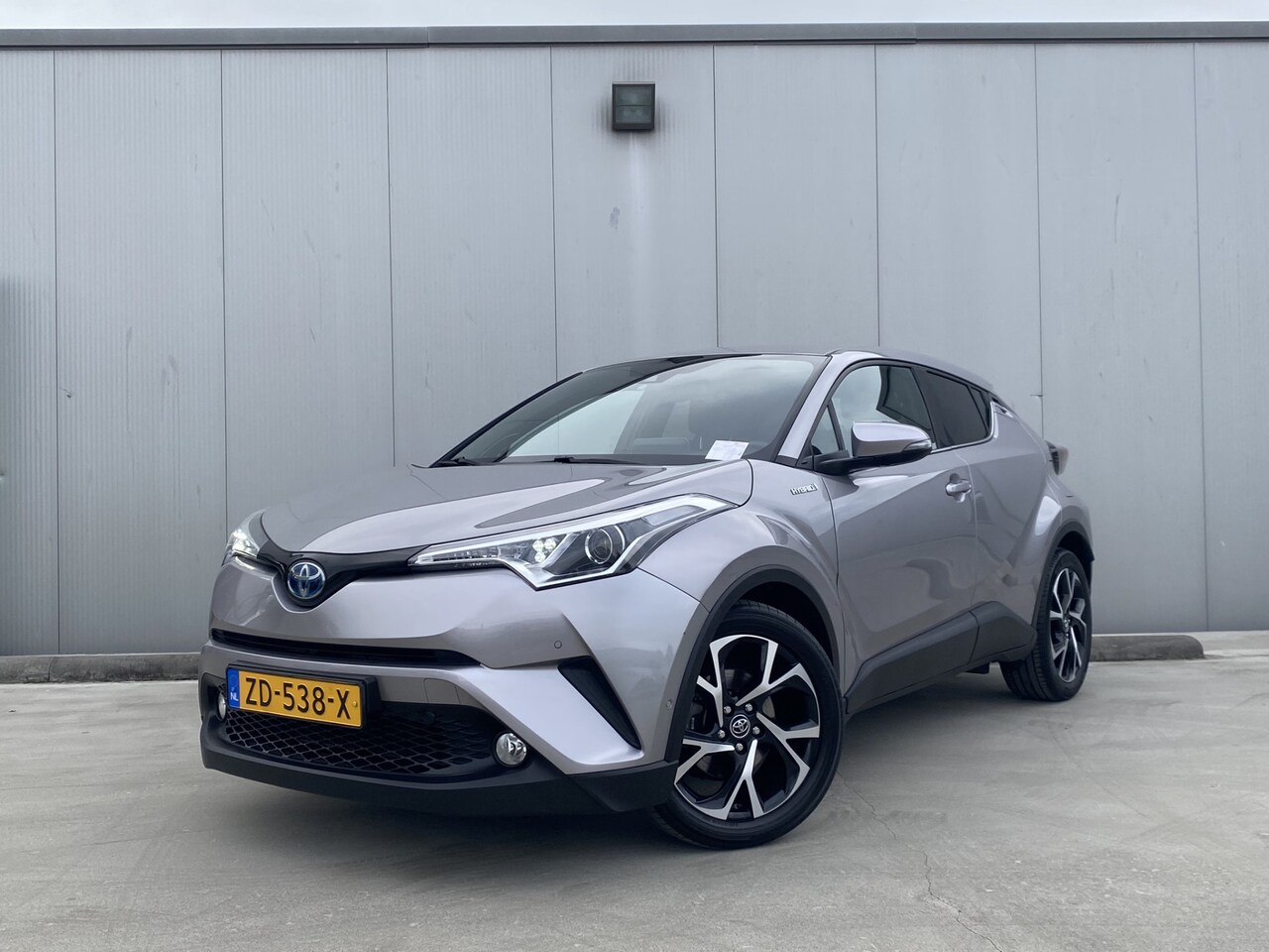 Toyota C-HR - 1.8 Hybrid Style | Automatisch inparkeren | Dode hoek detectie - AutoWereld.nl