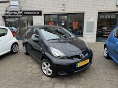 Toyota Aygo - 1.0-12V 5deurs Airco Weinig kilomers NAP