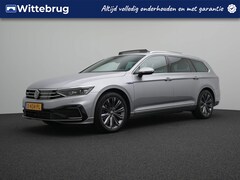 Volkswagen Passat Variant - 1.4 TSI 218pk PHEV GTE Business Navigatie / LM 18 inch / Virtual Cockpit / APP / Camera /