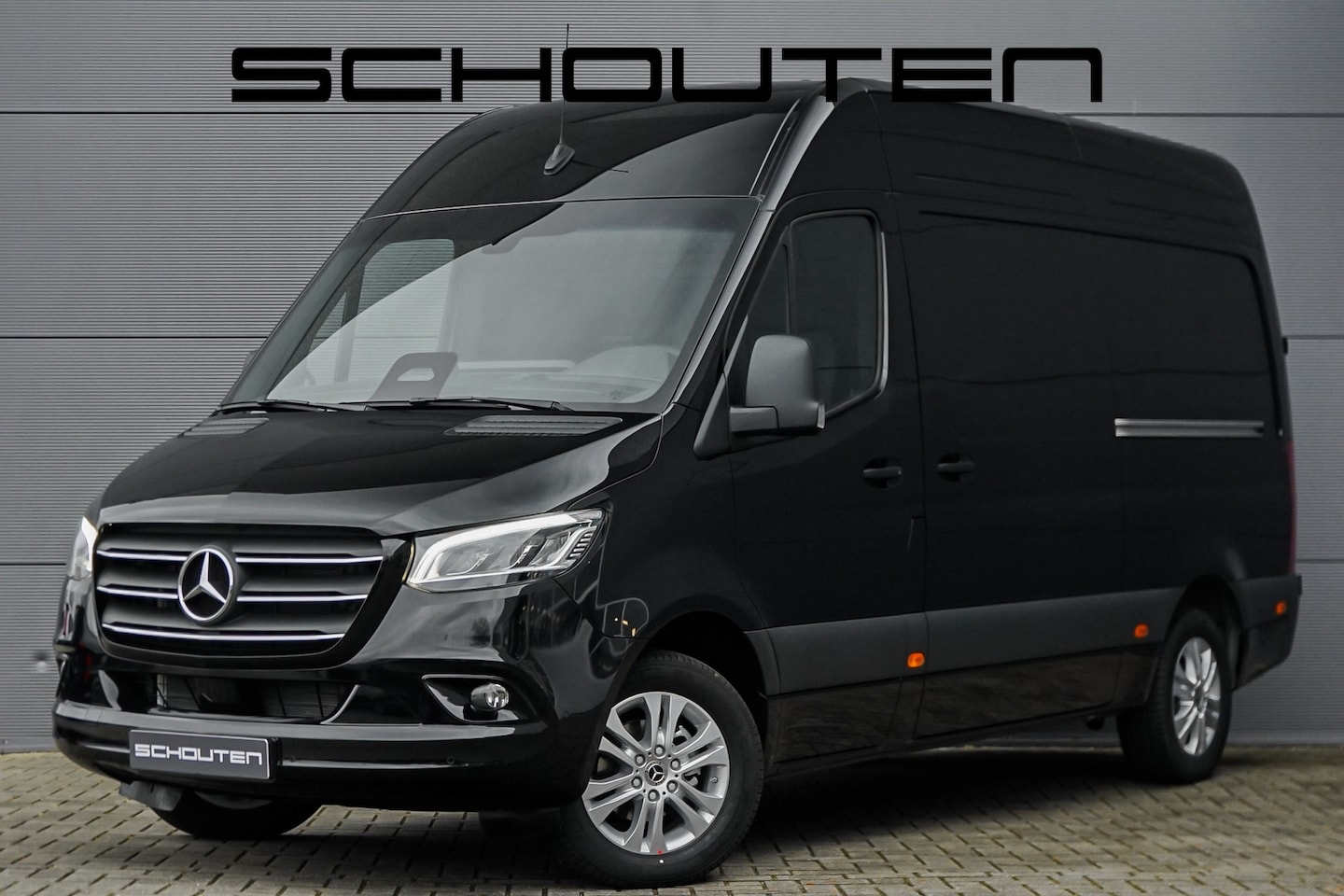 Mercedes-Benz Sprinter - 319 1.9 CDI L2H2 RWD 2x Auto Schuifdeur Distronic Camera Navi Trekhaak 3.5T - AutoWereld.nl