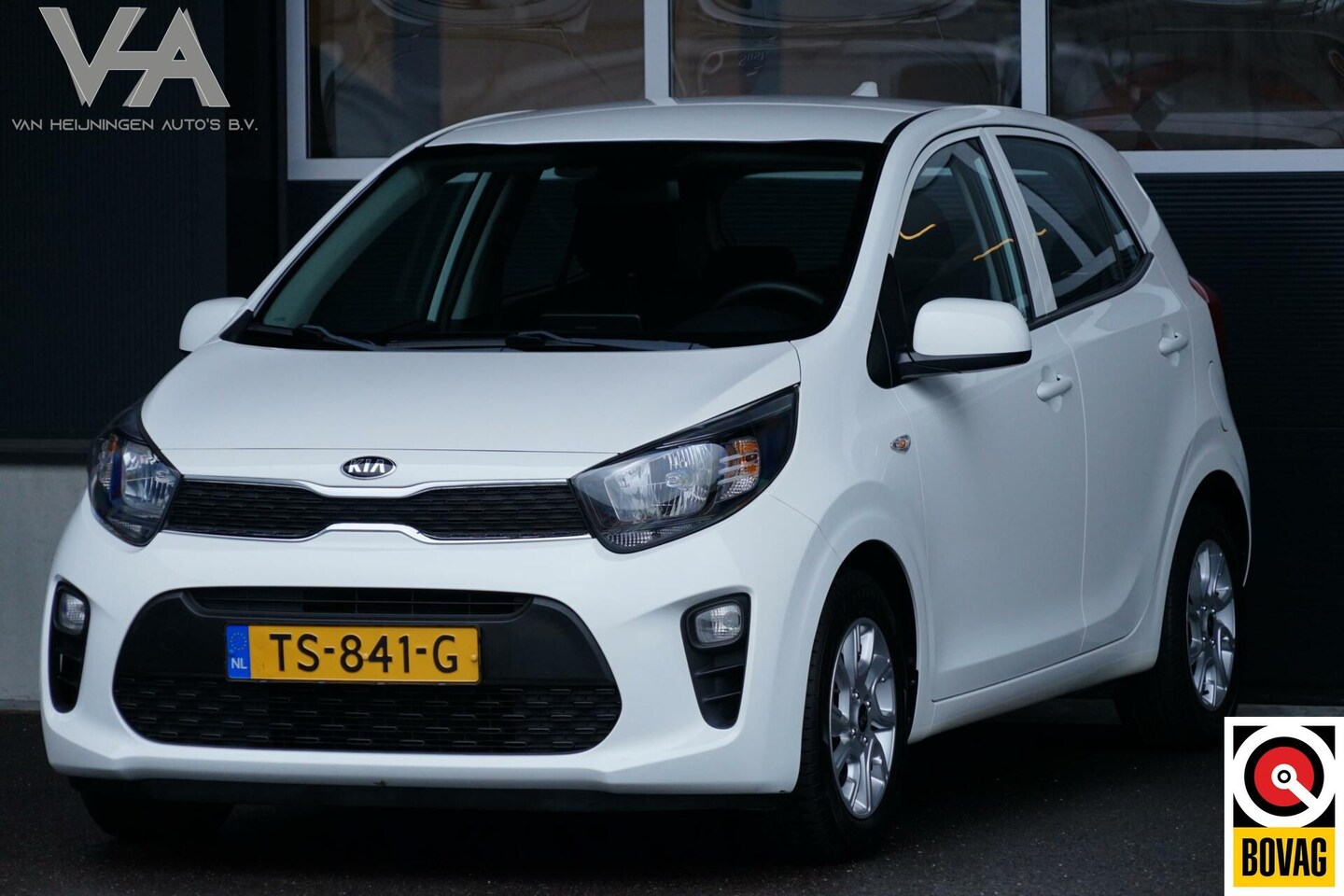 Kia Picanto - 1.0 CVVT ComfortPlusLine Navigator 1.0 CVVT ComfortPlusLine Navigator, CarPlay, cam. - AutoWereld.nl