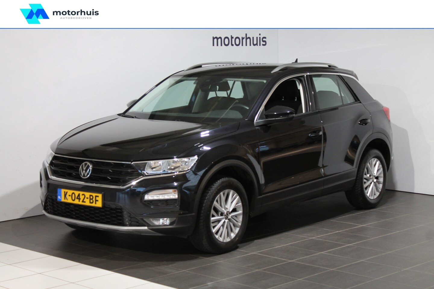 Volkswagen T-Roc - 1.5 TSI 150pk 7-DSG Automaat Style - AutoWereld.nl