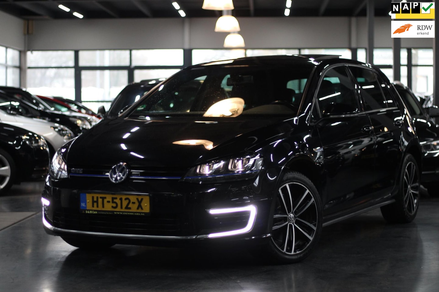 Volkswagen Golf - 1.4 TSI GTE | PANO | VOL LEER | STOELVRWRMNG | - AutoWereld.nl