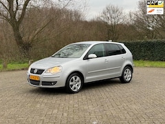 Volkswagen Polo - 1.4-16V Comfortline I CRUISE I AIRCO I ELEKTR. RAMEN I NETTE POLO