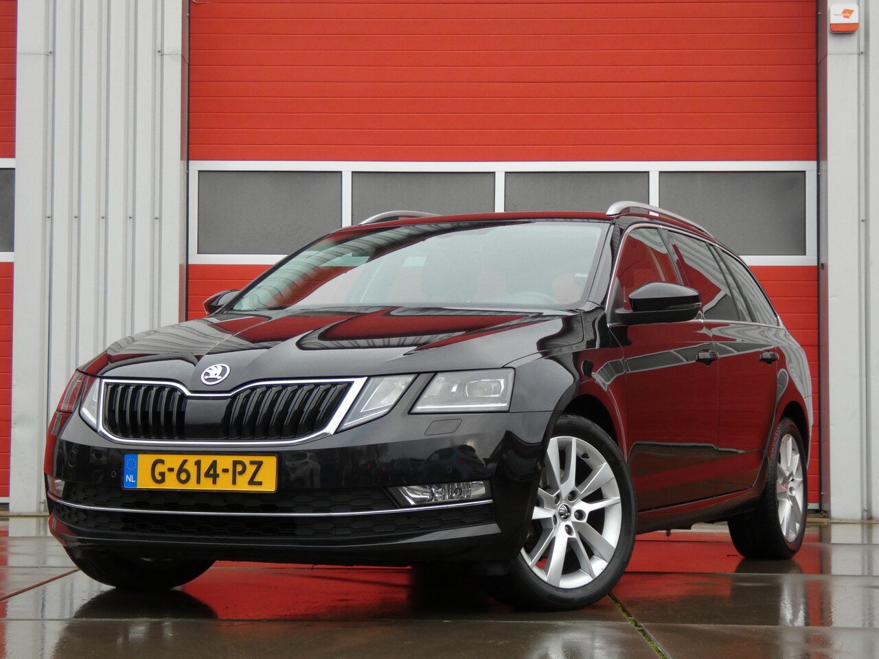 Skoda Octavia Combi - 1.0 TSI Greentech Business Edition Plus 1.0 TSI Greentech Business Edition Plus/ lage km! - AutoWereld.nl