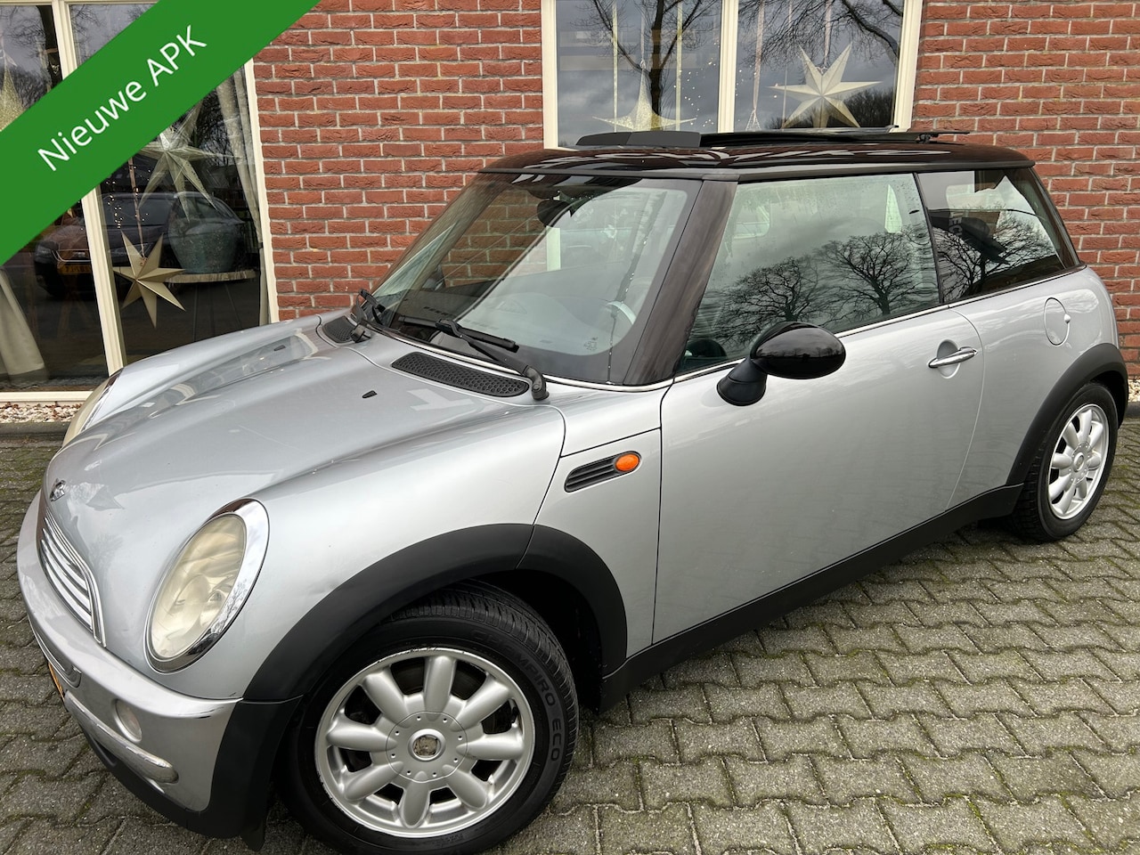 MINI Cooper - Mini 1.6 Pepper NIEUWE APK / SCHUIF.KANTELDAK / AIRCO / HALF.LEER - AutoWereld.nl