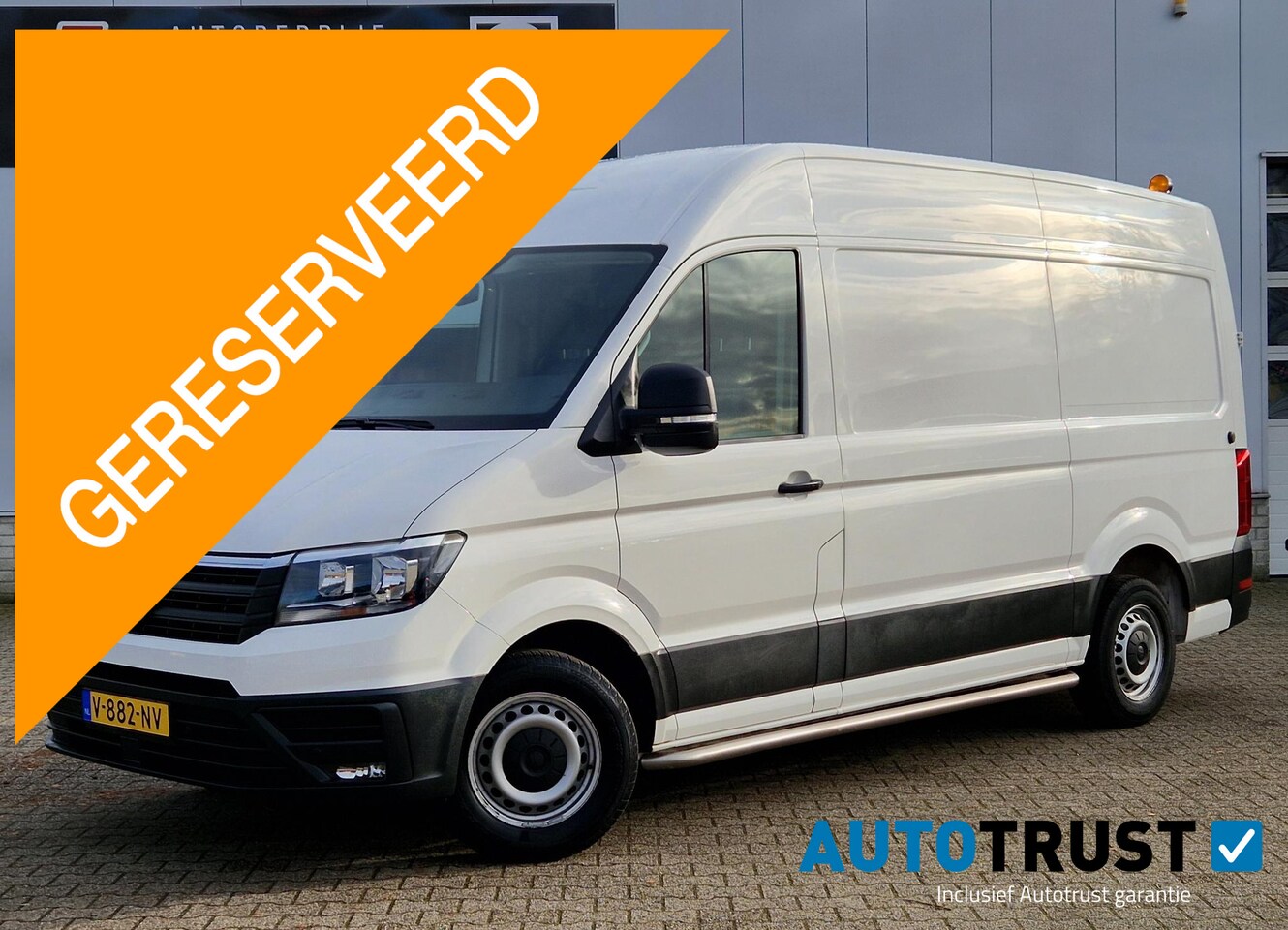 Volkswagen Crafter - 2.0 TDI 140PK L3H3 Comfortline TREKHAAK 3000kg! - AutoWereld.nl