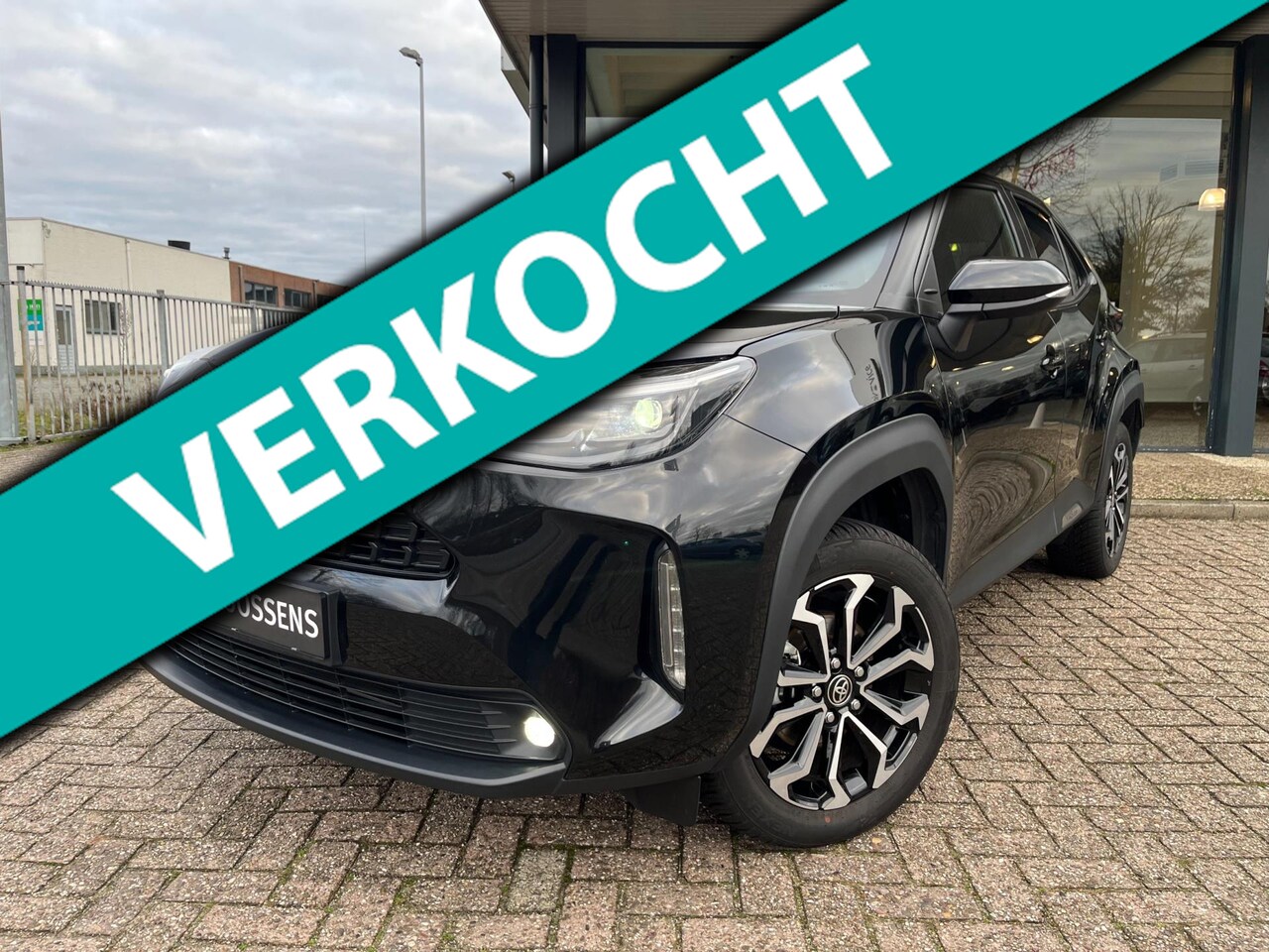 Toyota Yaris Cross - 1.5 Hybrid Dynamic|Trekhaak|PDC voor en achter - AutoWereld.nl