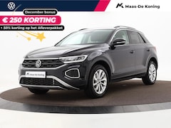 Volkswagen T-Roc - 1.5 Tsi 150pk DSG Life Business | ACC | Climatronic | P-Sensoren | Park Assist | App-Conne