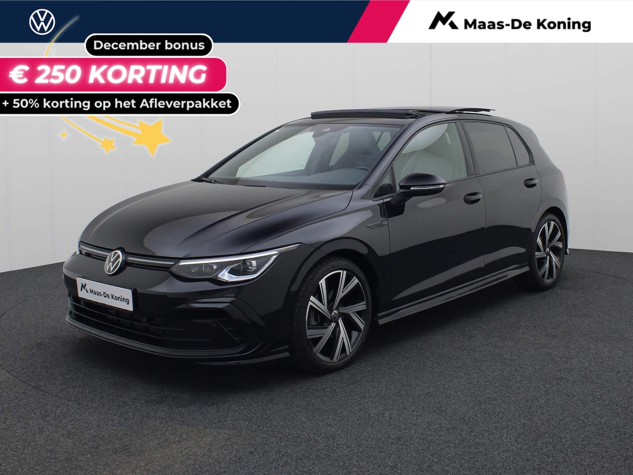 Volkswagen Golf - 1.5eTSI/150PK R-Line Blackstyle DSG · Panoramadak · Camera · Trekhaak · Garantie tot juli - AutoWereld.nl