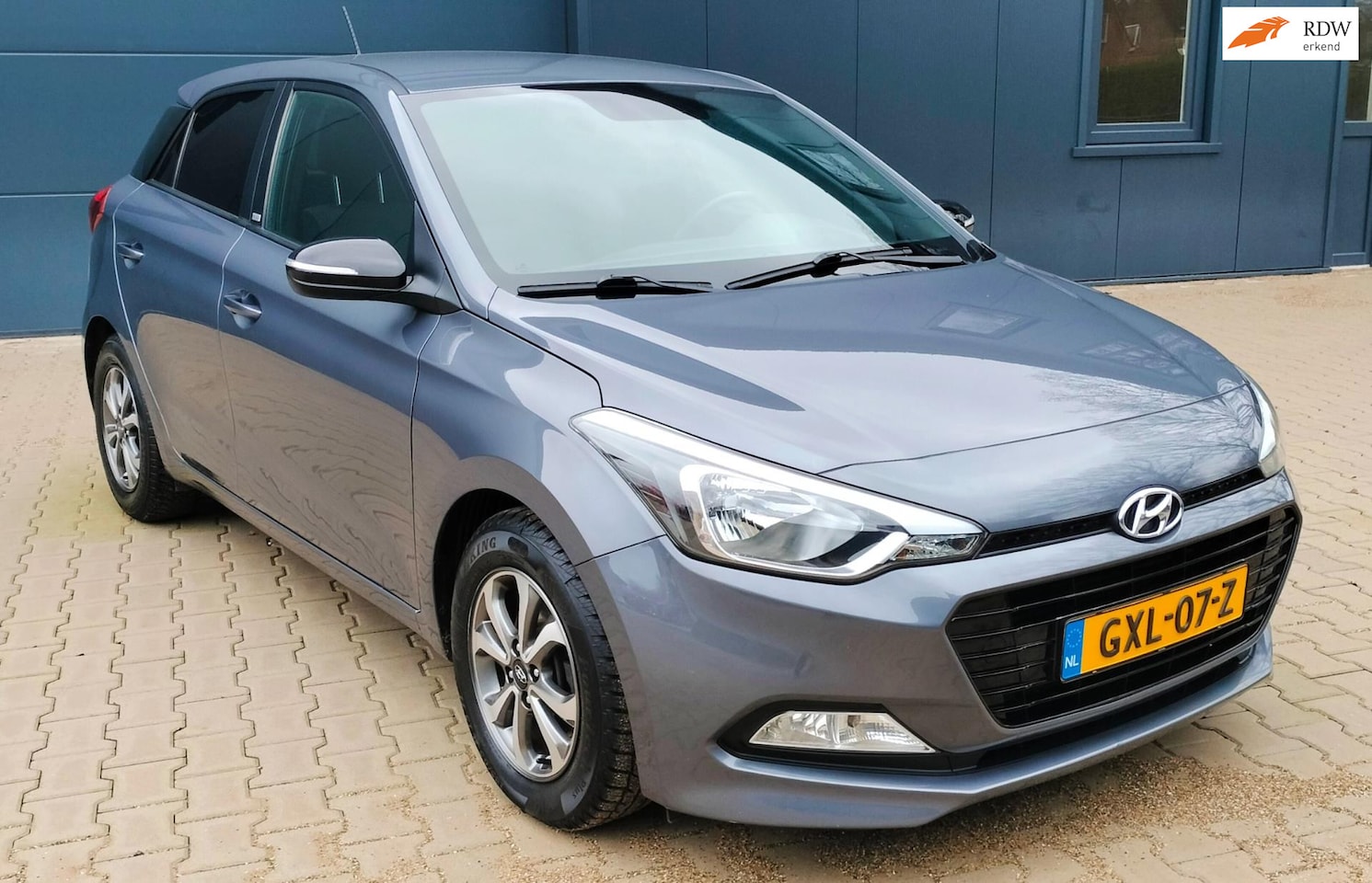 Hyundai i20 - 1.0 T-GDI Essence Stoelverwarming Bluetooth - AutoWereld.nl