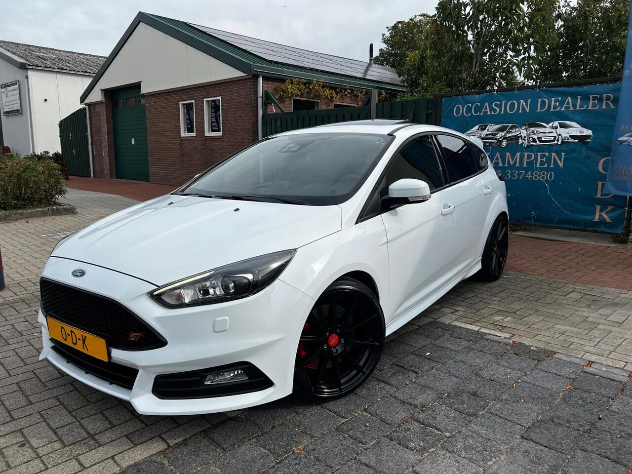 Ford Focus - 2.0 ST-3 Schuifdak|BLIS|Bi-Xenon|Elektrisch Verstelbare Stoelen|Leder|Cruise Control|WINTE - AutoWereld.nl