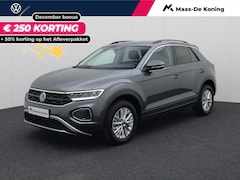 Volkswagen T-Roc - 1.0TSI/110PK Life · Navigatie · Stoelverwarming · Parkeersensoren · Garantie tot februari