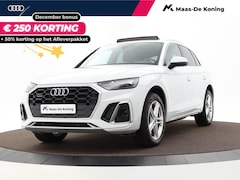 Audi Q5 - 50 TFSIe 300pk S-tronic S edition · Panoramadak · P-Sensoren · Elek. Trekhaak · Smartphone