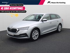 Skoda Octavia Combi - 1.5TSIe/150PK Style DSG · Navigatie · Parkeersensoren + Camera · Stoelverwarming · Garanti