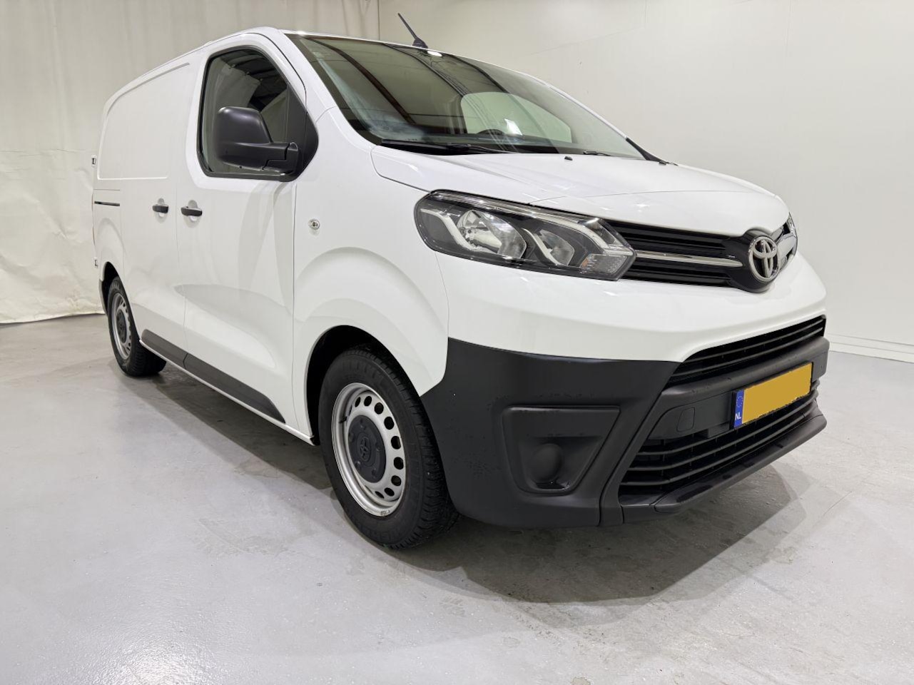 Toyota ProAce Compact - 1.5 D-4D Cool Comfort 1.5 D-4D Cool Comfort - AutoWereld.nl