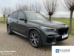 BMW X5 - xDrive45e M Sportpakket M Stoelen Pano HUD Laser 360