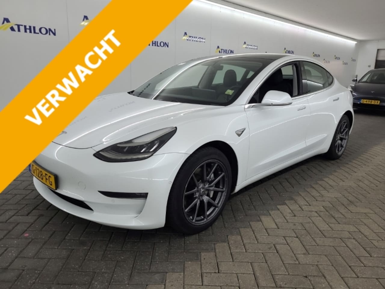 Tesla Model 3 - Long-Range AWD 351pk 75 kWh [ AUTOPILOT+620KM WLTP+PREMIUM AUDIO ] - AutoWereld.nl