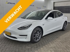 Tesla Model 3 - Long-Range AWD 351pk 75 kWh [ TREKHAAK+AUTOPILOT+620KM WLTP+PREMIUM AUDIO ]