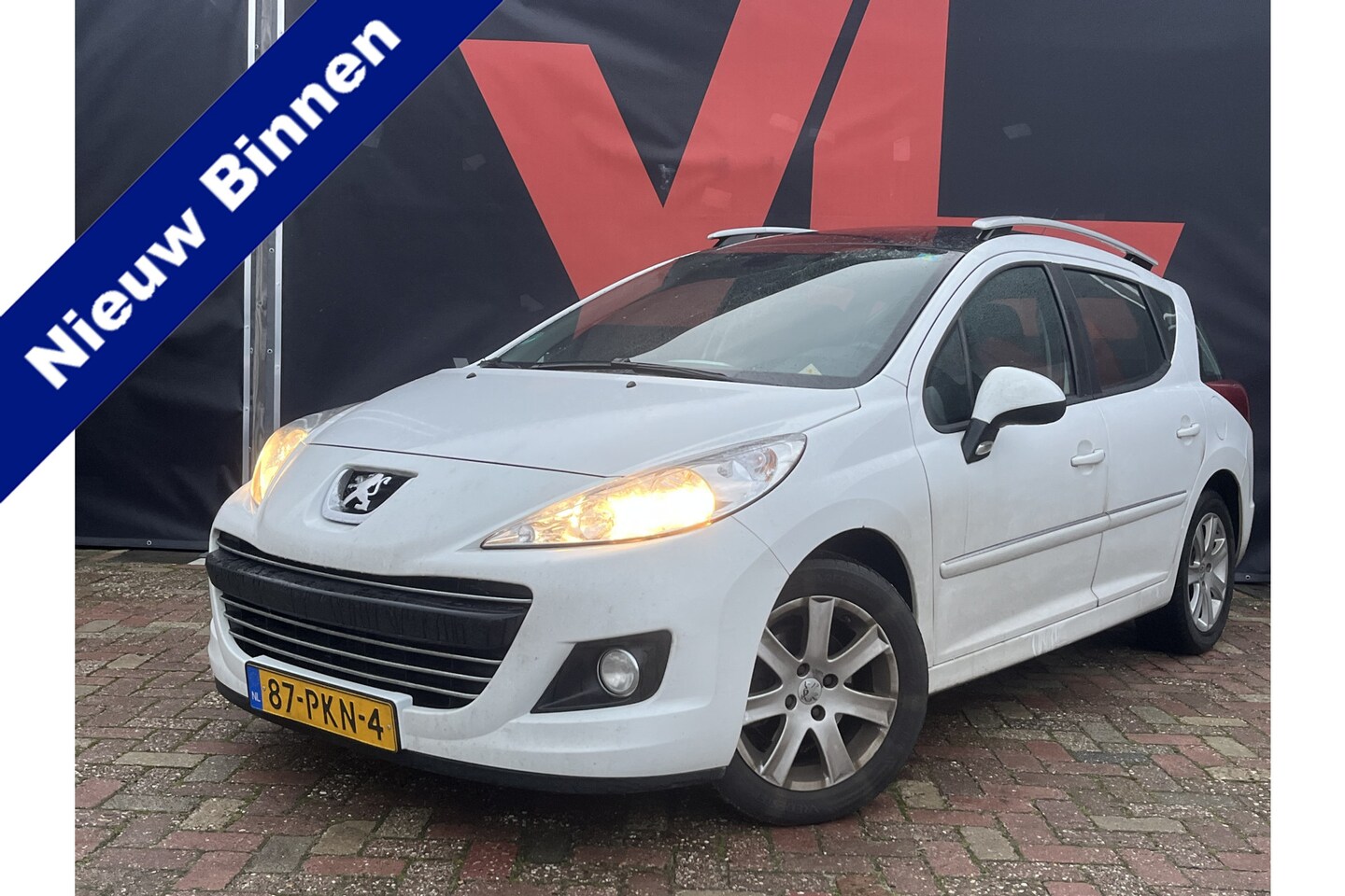 Peugeot 207 SW - 1.6 HDIF XS | Nieuw Binnen! | APK 29-10-2025 | Trekhaak | Cruise - AutoWereld.nl