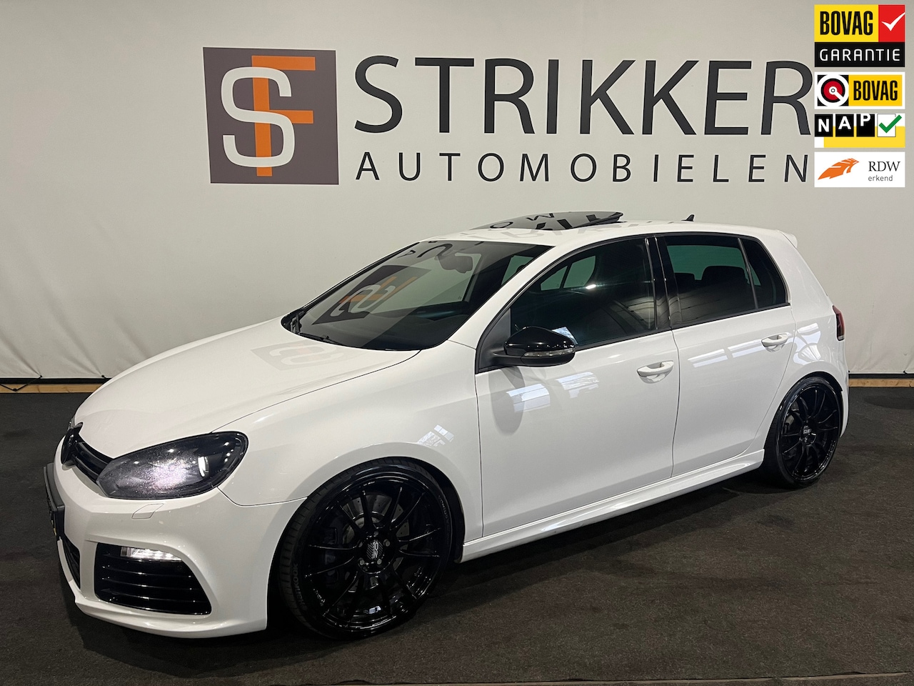 Volkswagen Golf - 2.0 R 4-Motion DSG Schaalstoelen - AutoWereld.nl