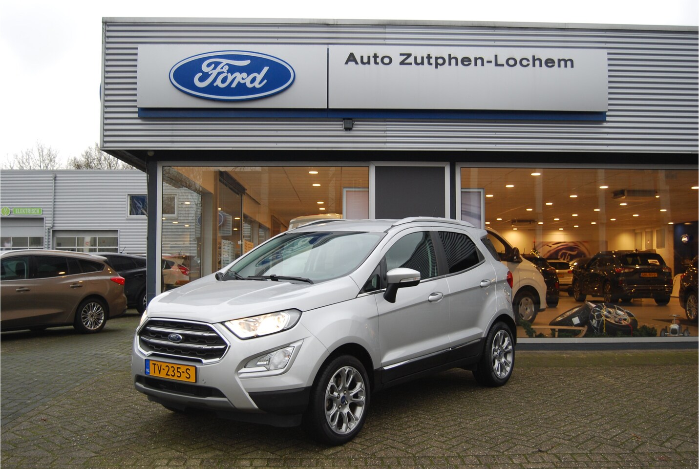 Ford EcoSport - 1.0 EcoBoost Titanium NL-AUTO | 1E EIG | TREKHAAK | NAVI | CAMERA| WINTERPACK | BLIS/DODEH - AutoWereld.nl