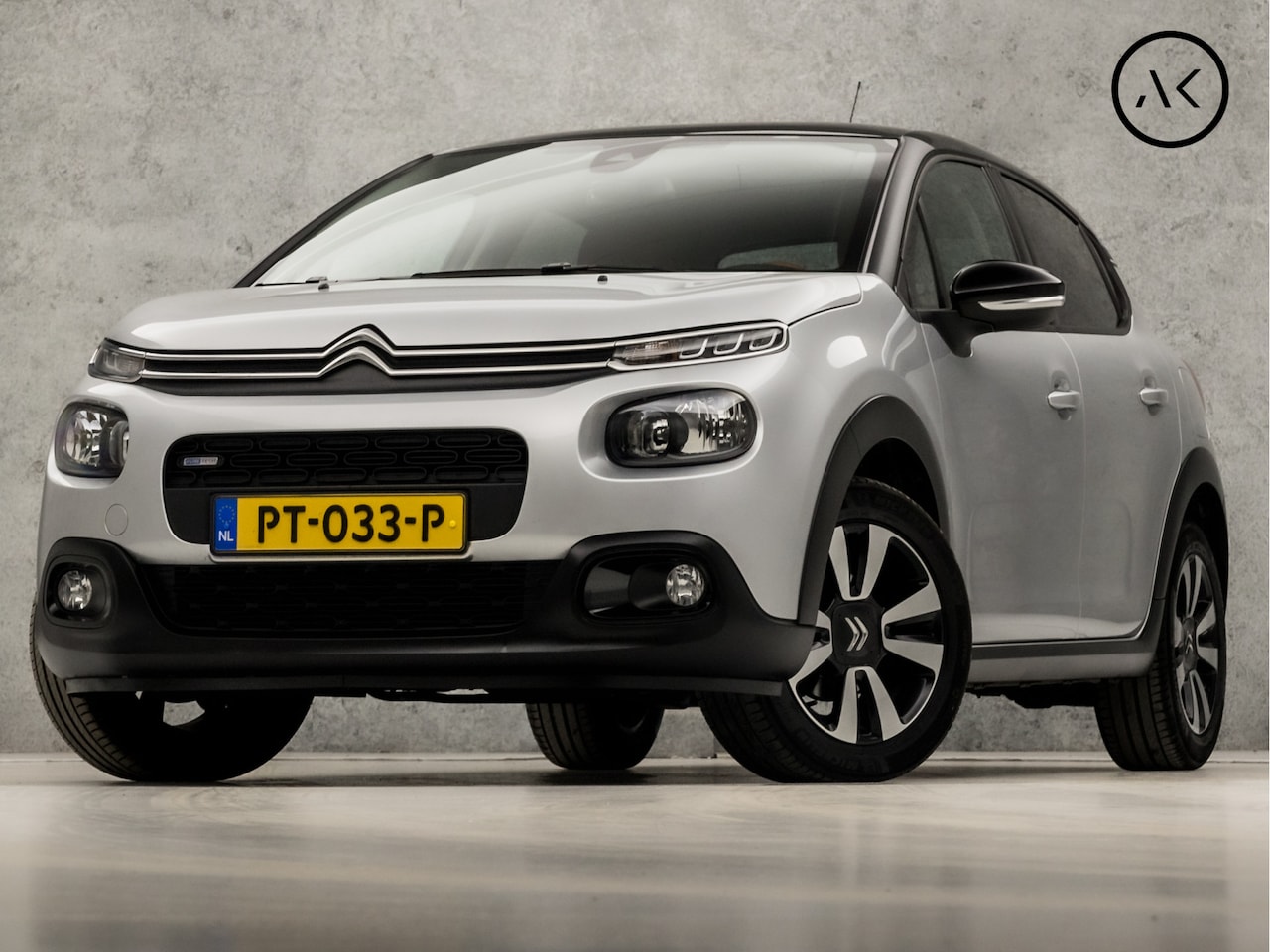 Citroën C3 - 1.2 PureTech S&S Shine Sport (APPLE CARPLAY, CAMERA, GETINT GLAS, LEDER, SPORTSTOELEN, LAN - AutoWereld.nl