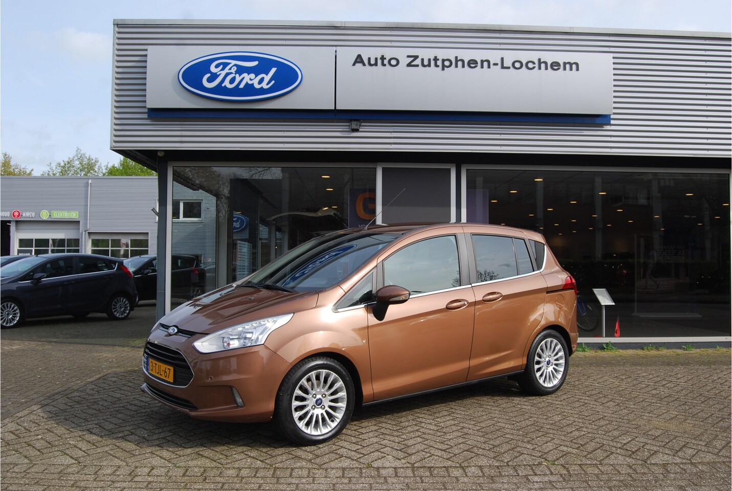 Ford B-Max - 1.0 EcoBoost Titanium 125PK TREKHAAK | NL-AUTO| 1E-EIG| NAVIGATIE| CAMERA| CRUISE CONTROL| - AutoWereld.nl