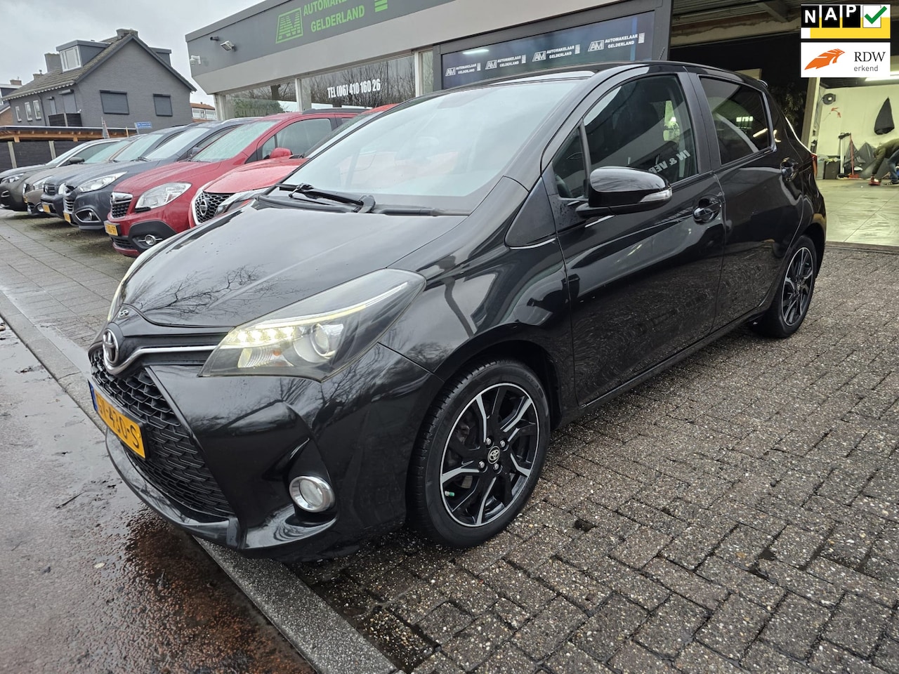 Toyota Yaris - 1.3 VVT-i Dynamic | 1E EIGENAAR | 12MND GARANTIE | AIRCO | PANO DAK | NAVI | CRUISE | CAME - AutoWereld.nl