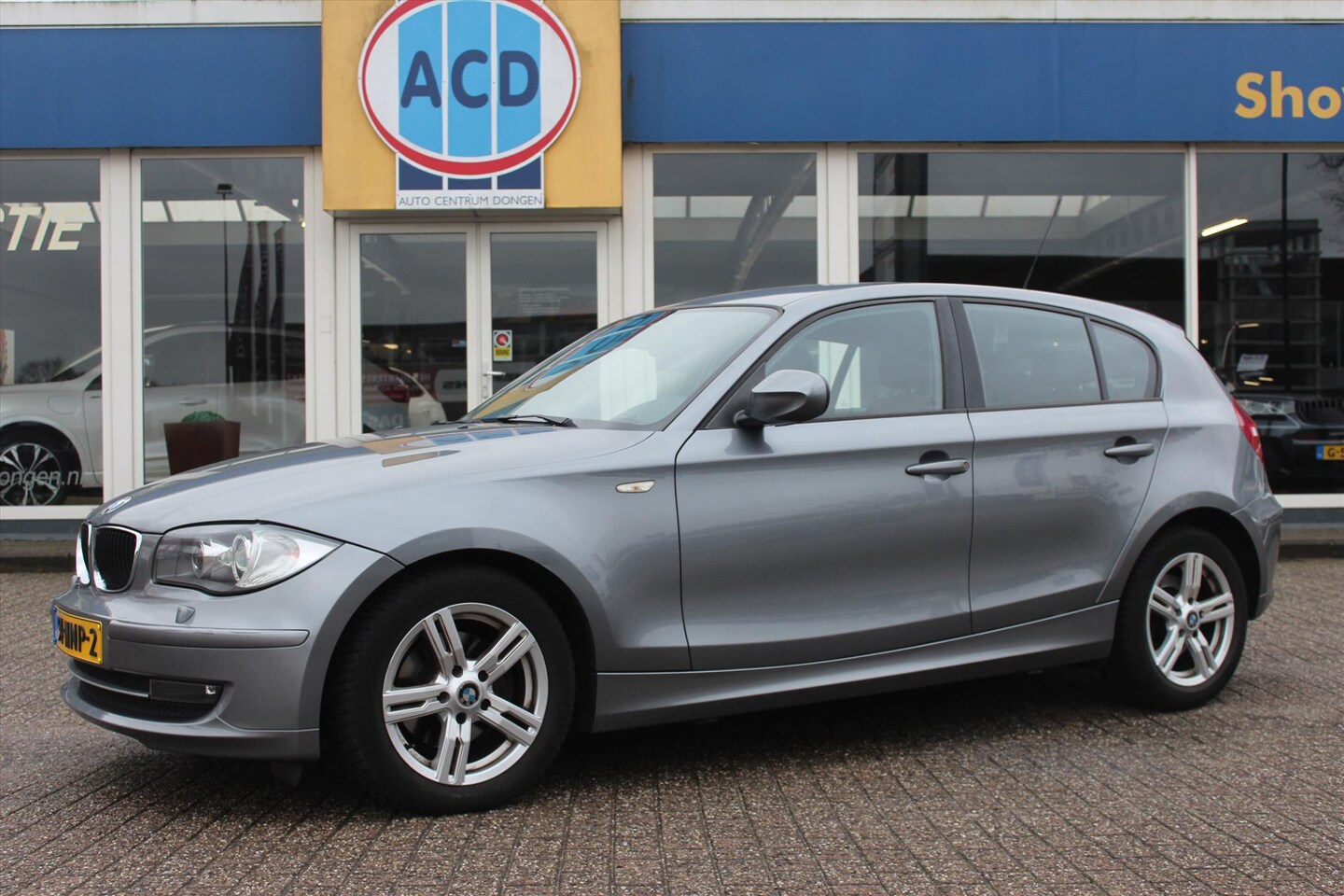 BMW 1-serie - (e87) 118i 143pk 5D Aut. | Climatecontrol | Apk 10-2025 | - AutoWereld.nl