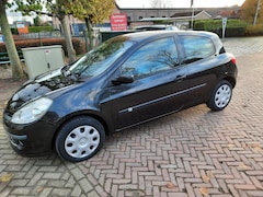 Renault Clio - 1.2-16V Special Line