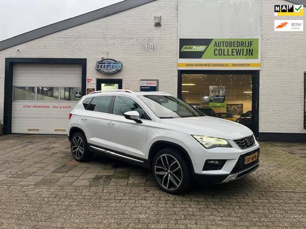 Seat Ateca - 1.4 EcoTSI Xcellence Carplay DSG PANO Trekhaak - AutoWereld.nl