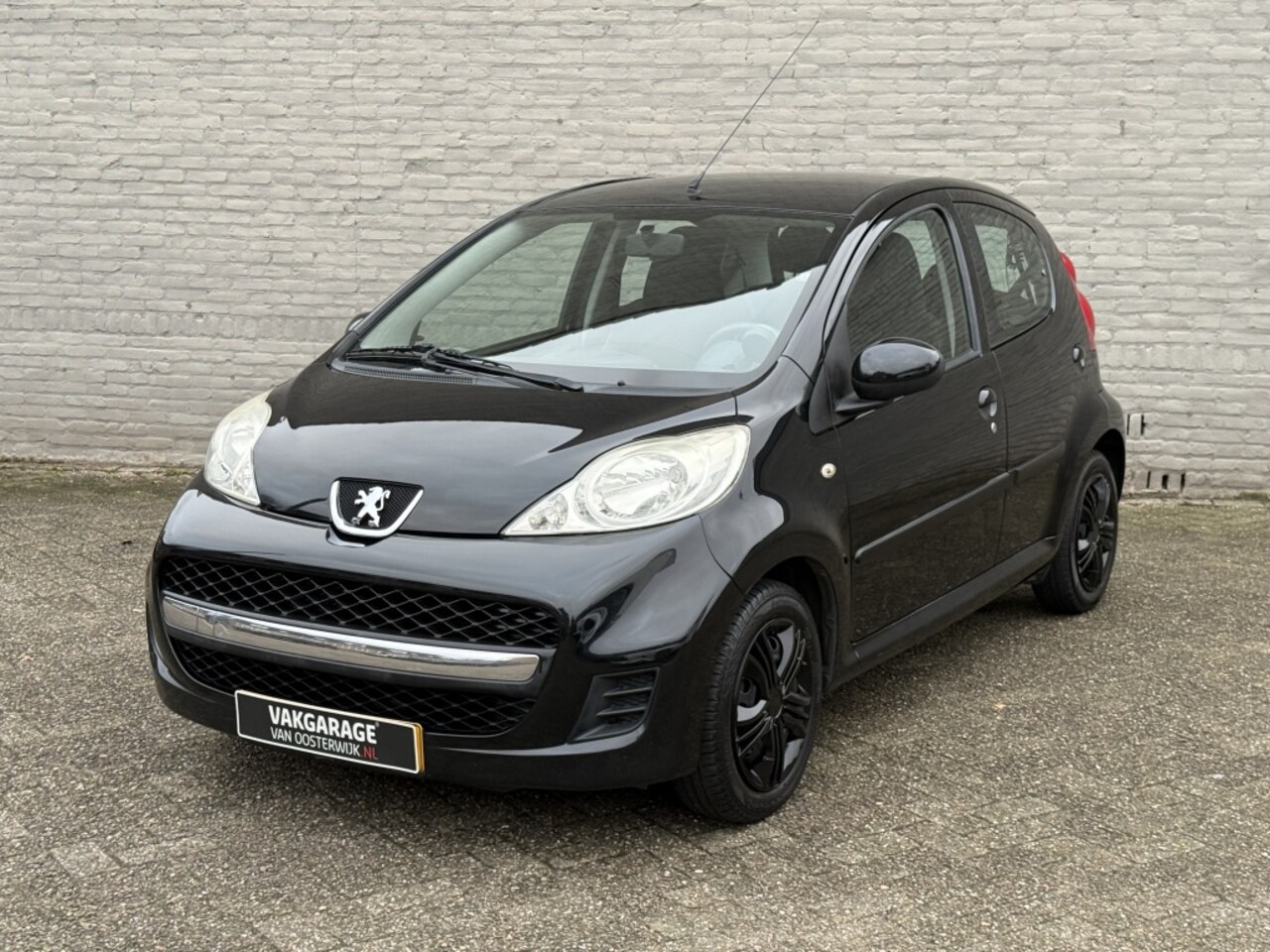 Peugeot 107 - 1.0-12V XS 1.0-12V XS - AutoWereld.nl