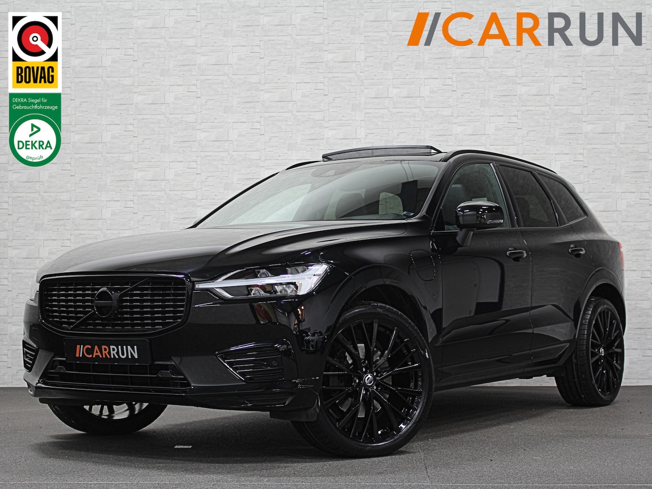 Volvo XC60 - 2.0 T8 AWD R-Design | Panorama | Massage | ACC | Stoelventilatie | Harman-Kardon | Pilot-A - AutoWereld.nl