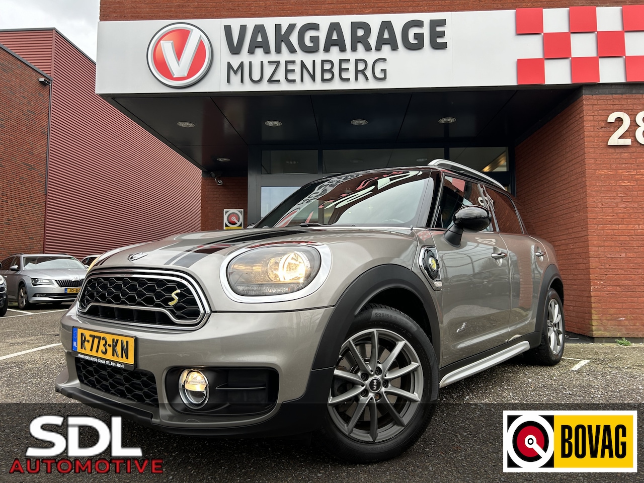 MINI Countryman - Mini 2.0 Cooper S E ALL4 Chili // NAVI // CRUISE // CLIMA // PDC // - AutoWereld.nl