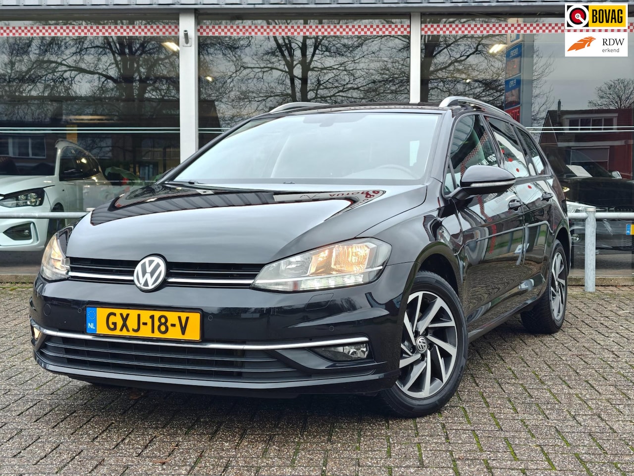 Volkswagen Golf Variant - 1.0 TSI Highline | Cruise control | App Connect | Parkeersensoren voor en achter | Climate - AutoWereld.nl