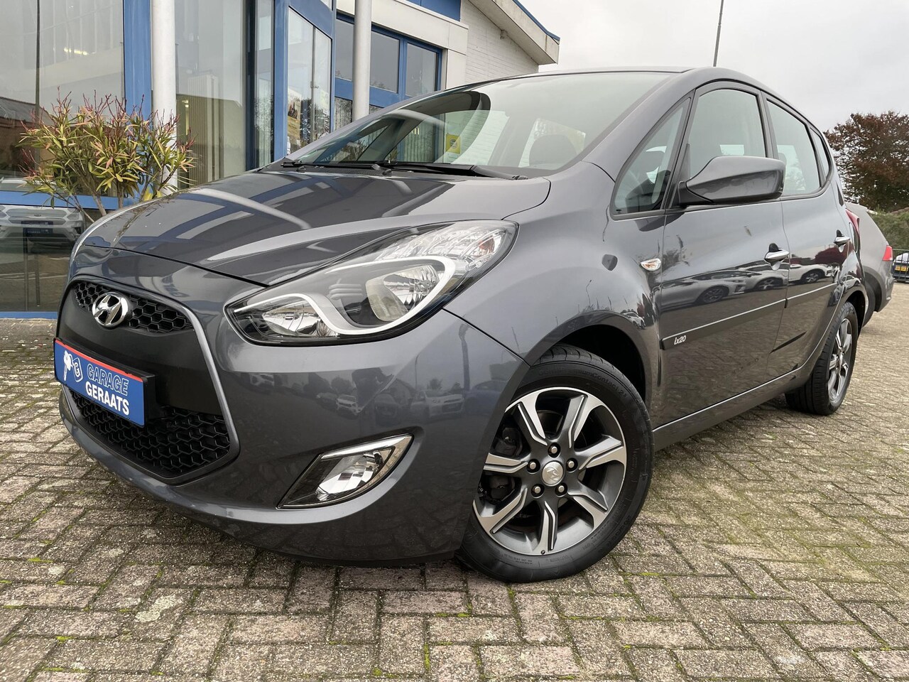 Hyundai ix20 - 1.6i Premium | Full map navigatie, Camera, Cruise controle, 16" LM-velgen, Aut. airco, Sto - AutoWereld.nl