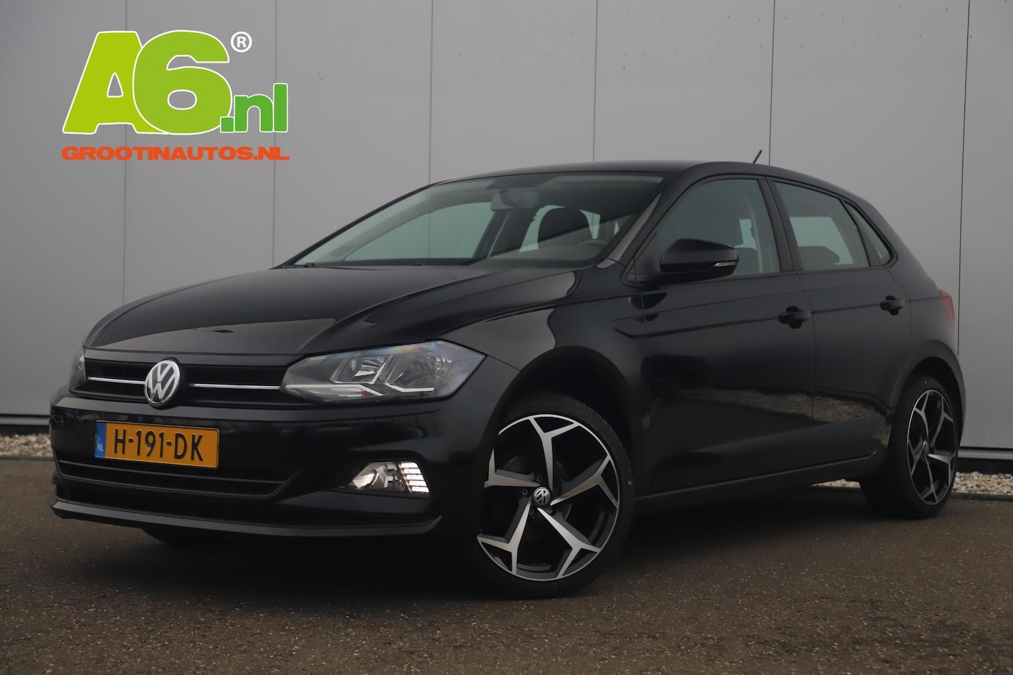 Volkswagen Polo - 1.0 TSI Comfortline 95PK NAP 17 inch R-Line Look Velgen Adaptive Cruise Airco Navigatie Dr - AutoWereld.nl